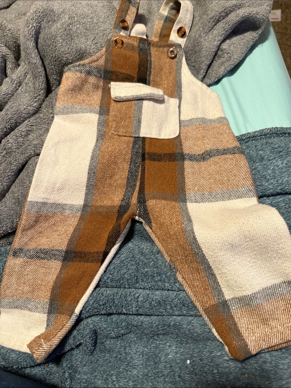 SHEIN Brown Cream Plaid Kids Overalls